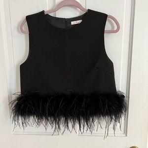 Viral black feather bottom tank!